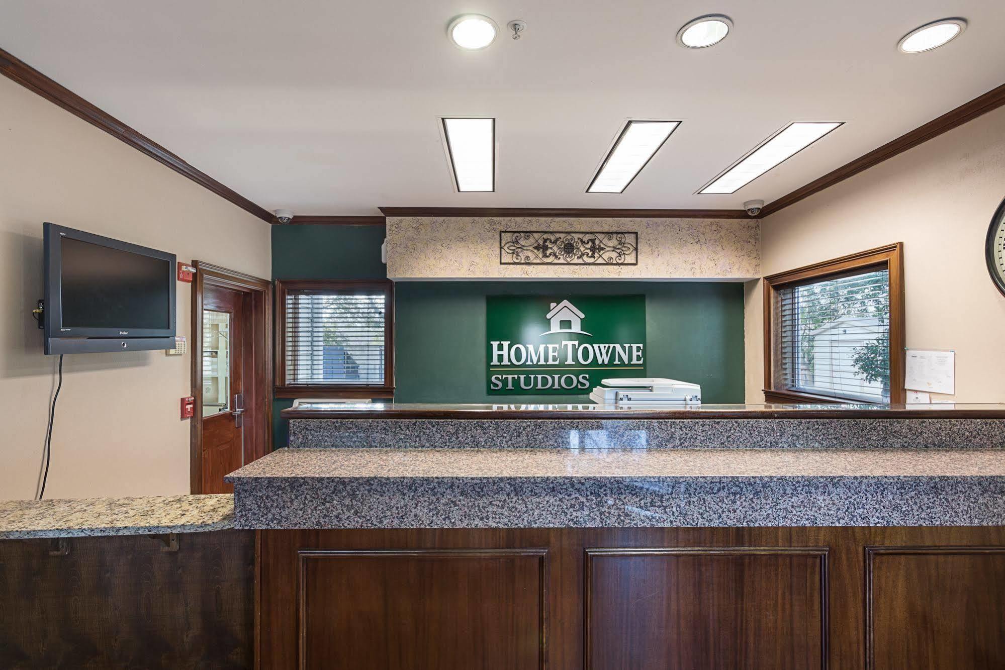 Hometowne Studios By Red Roof Orlando - Casselberry Buitenkant foto