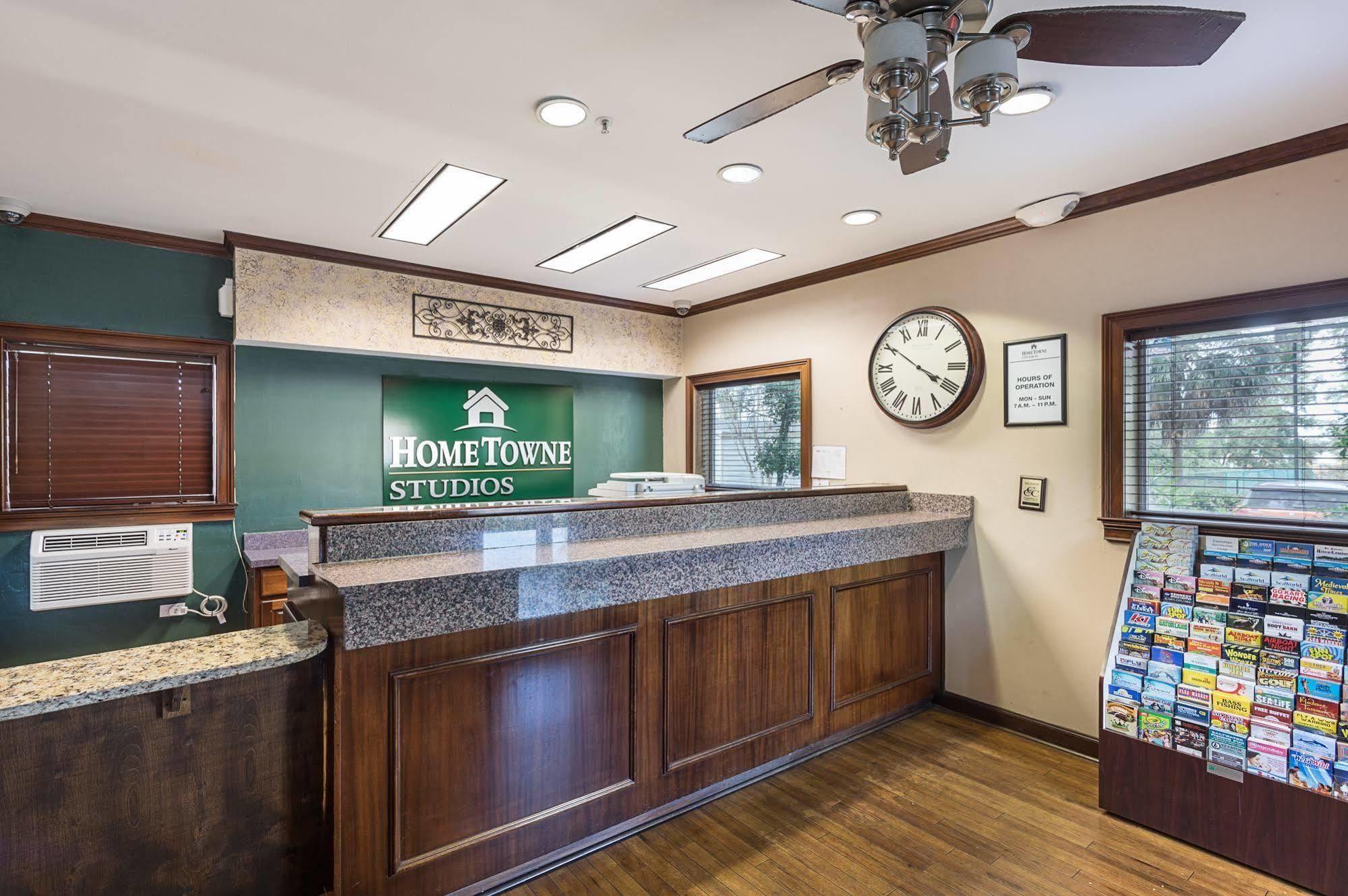 Hometowne Studios By Red Roof Orlando - Casselberry Buitenkant foto
